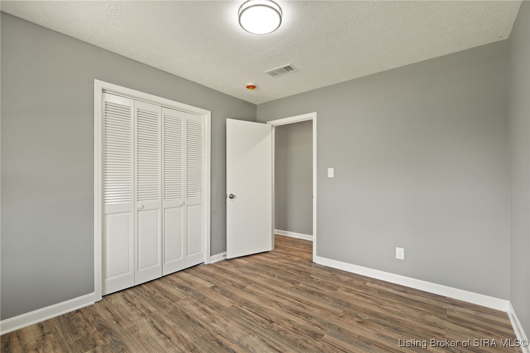631 E Main Street NW