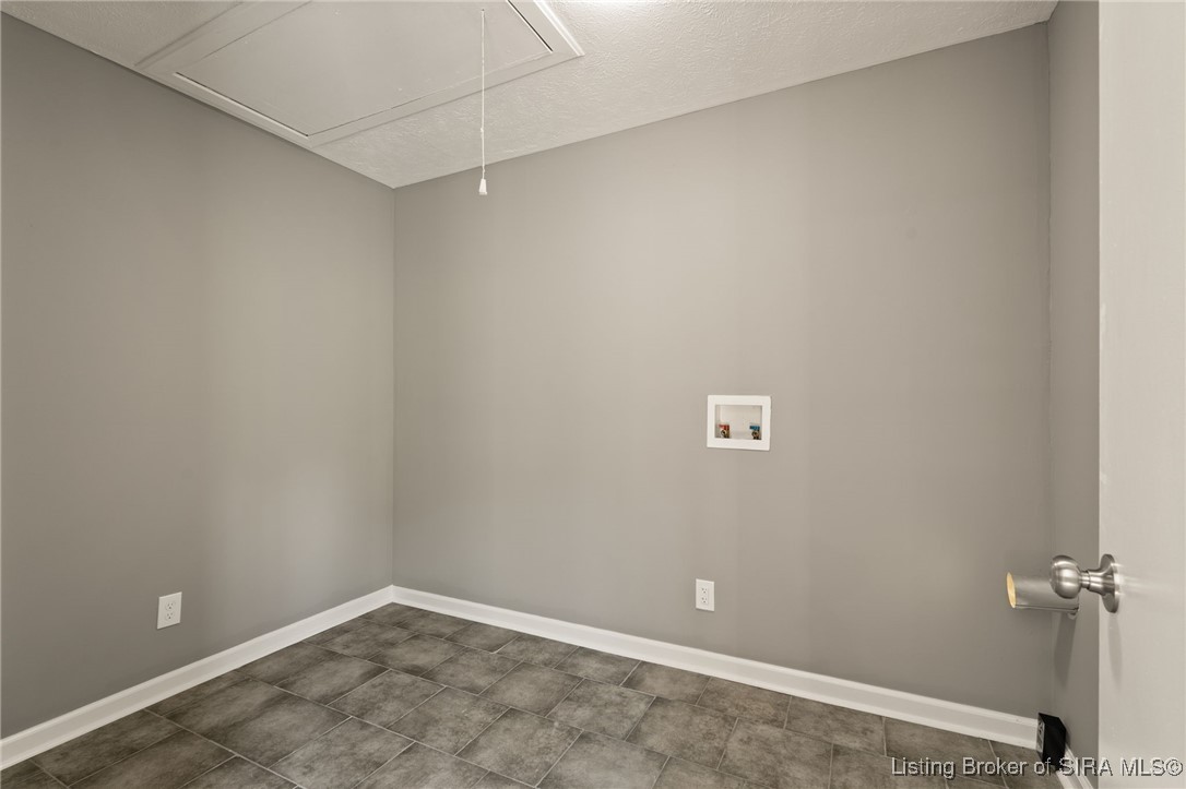 631 E Main Street NW