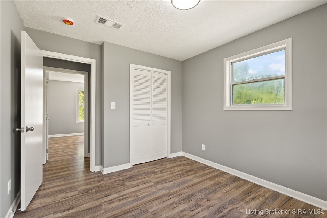631 E Main Street NW