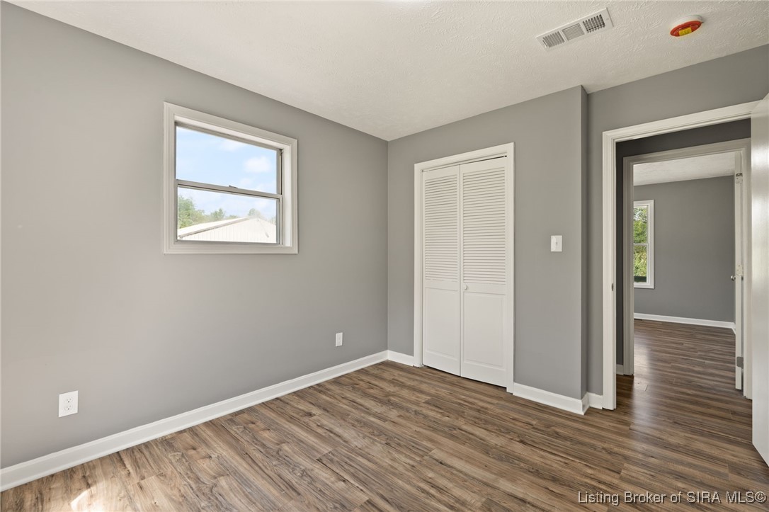 631 E Main Street NW