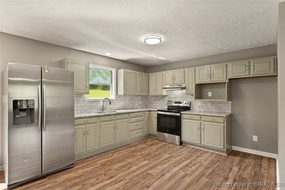 631 E Main Street NW