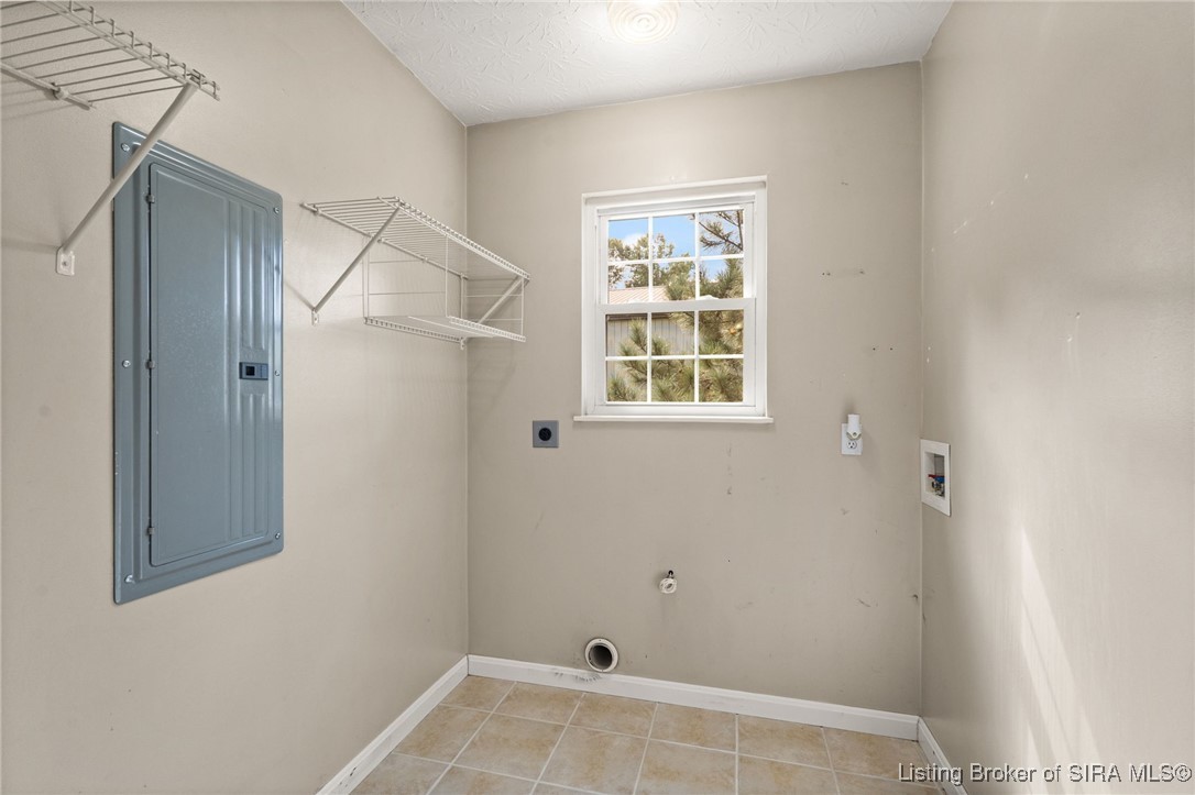 1046 Old Hwy. 337