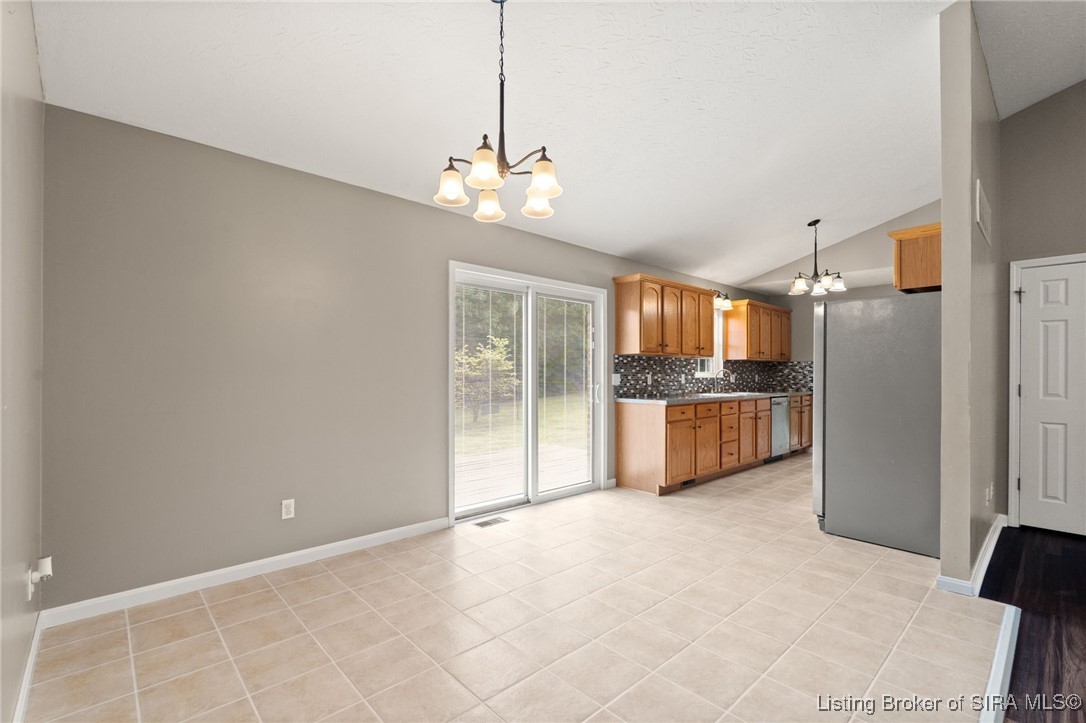 1046 Old Hwy. 337