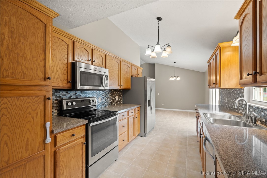 1046 Old Hwy. 337