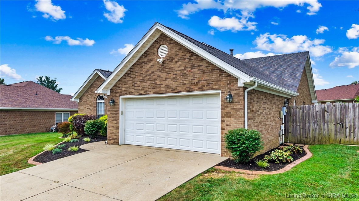 3134 White Blossom Circle