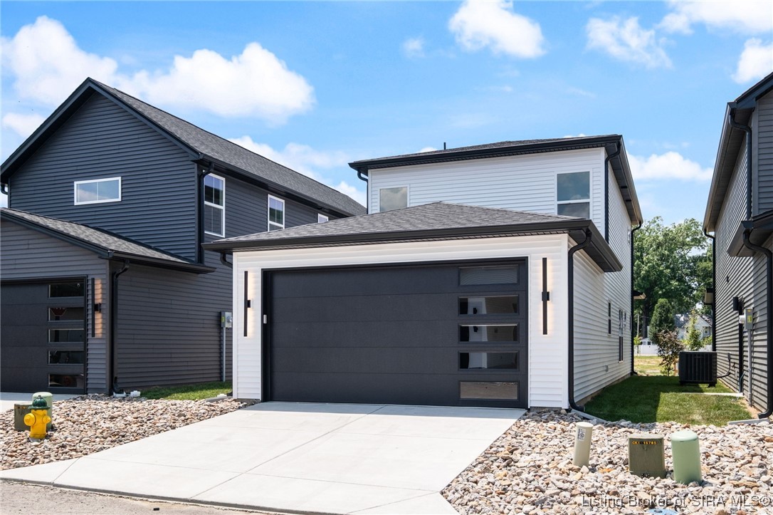 132 E Rock Lane