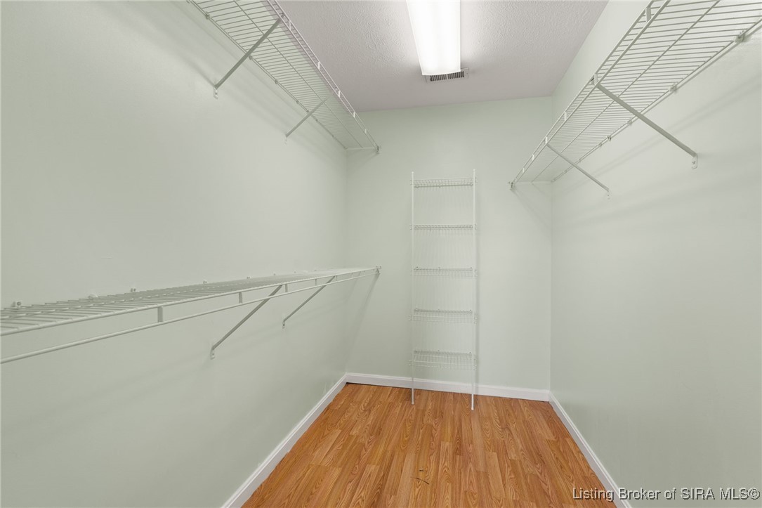 4008 Decker Court