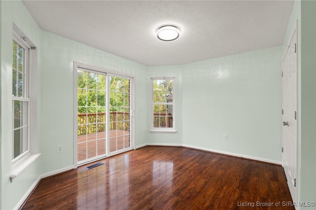 4008 Decker Court