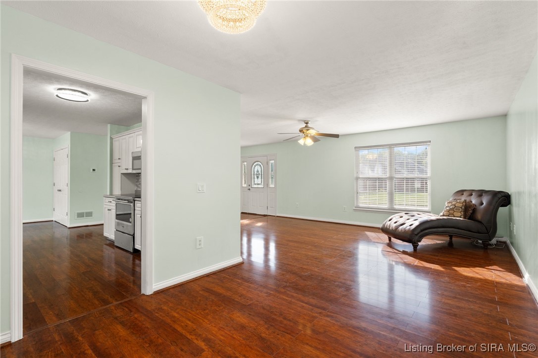 4008 Decker Court
