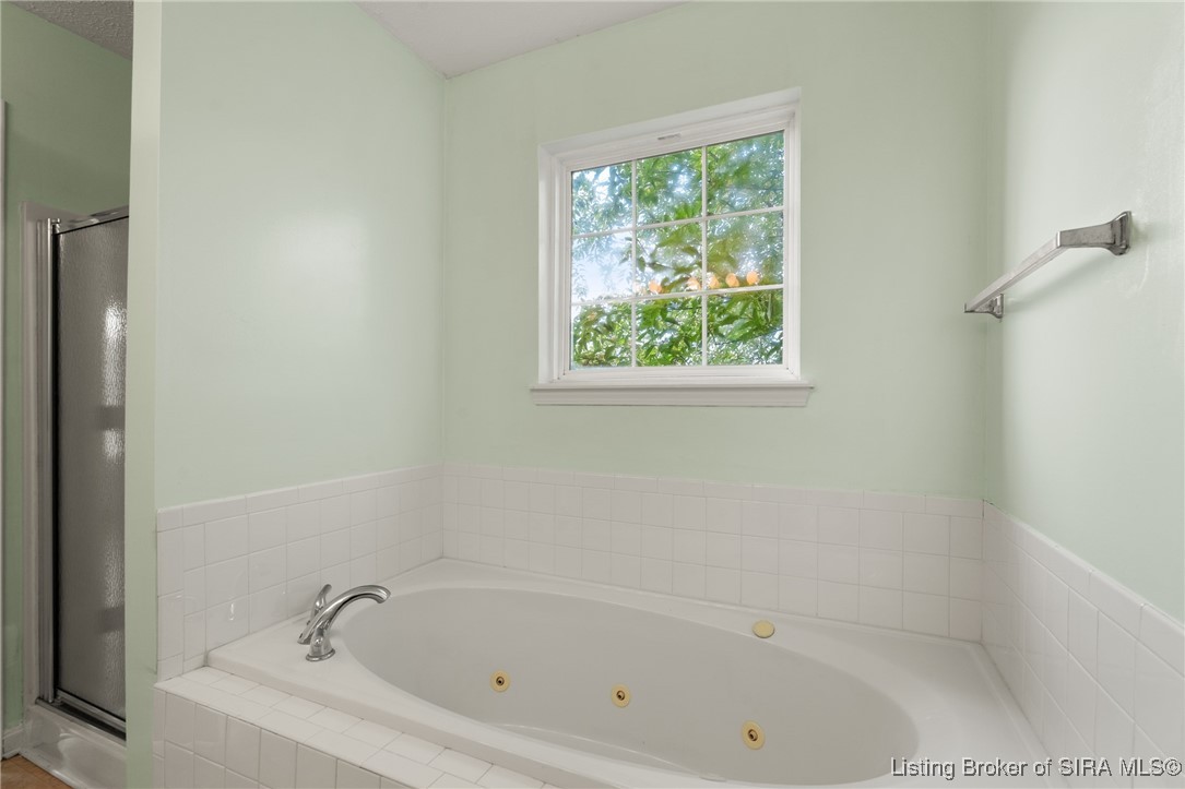 4008 Decker Court