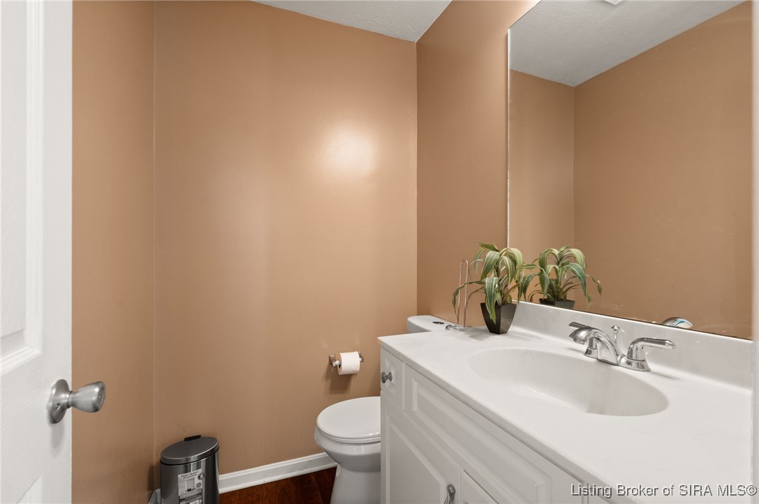 4008 Decker Court