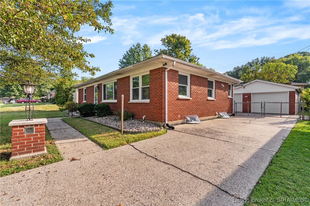2420 Jacobs Drive