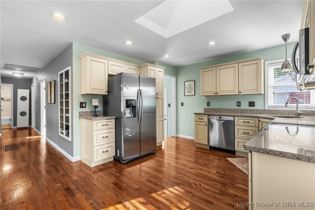2420 Jacobs Drive
