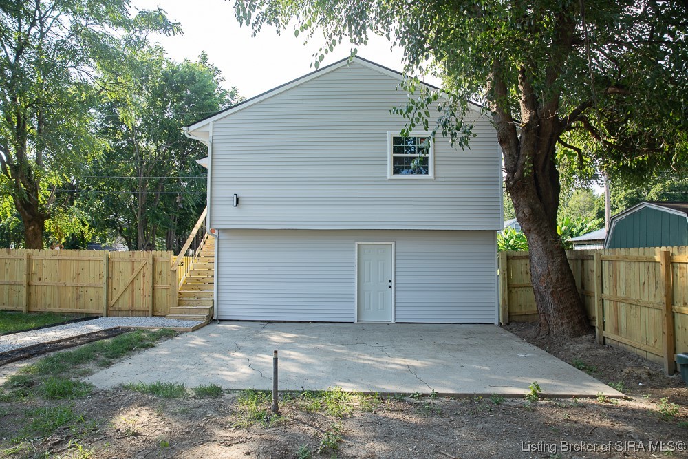 1809 E Oak Street
