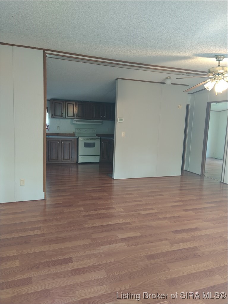4235 Indiana 135 NE