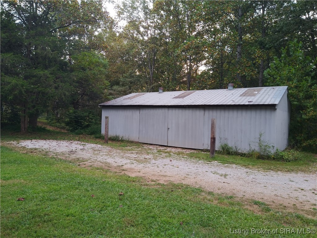 4235 Indiana 135 NE