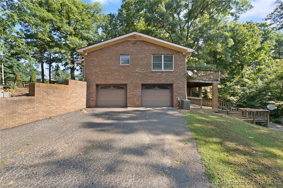 3200 N Hwy 11 SE