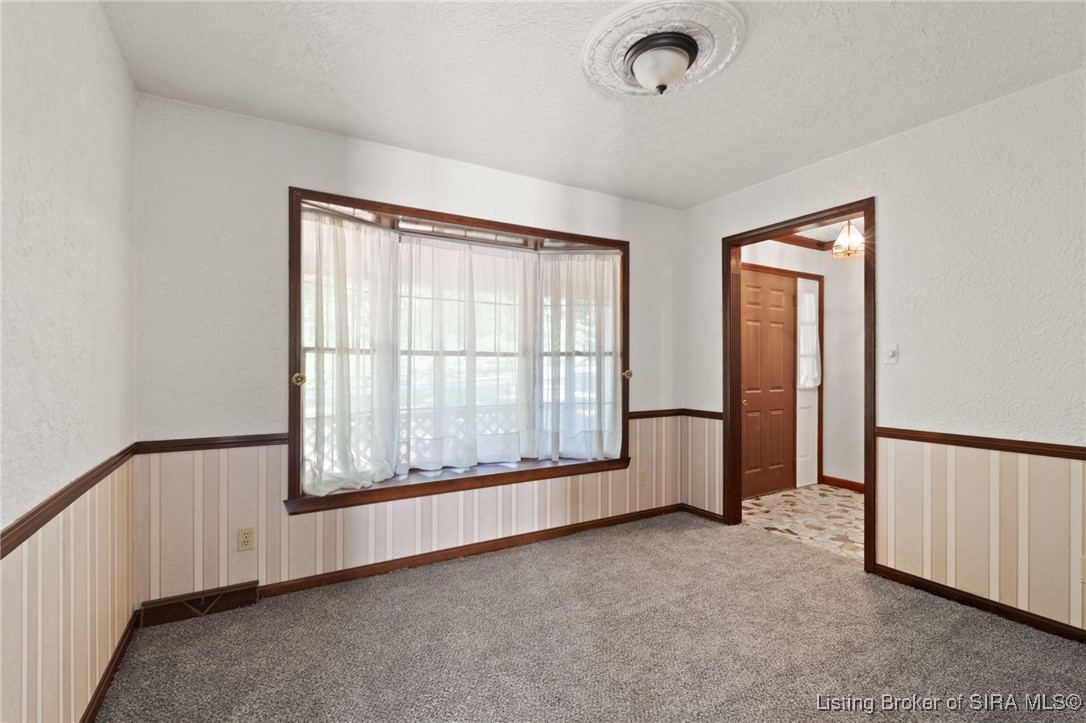 3200 N Hwy 11 SE