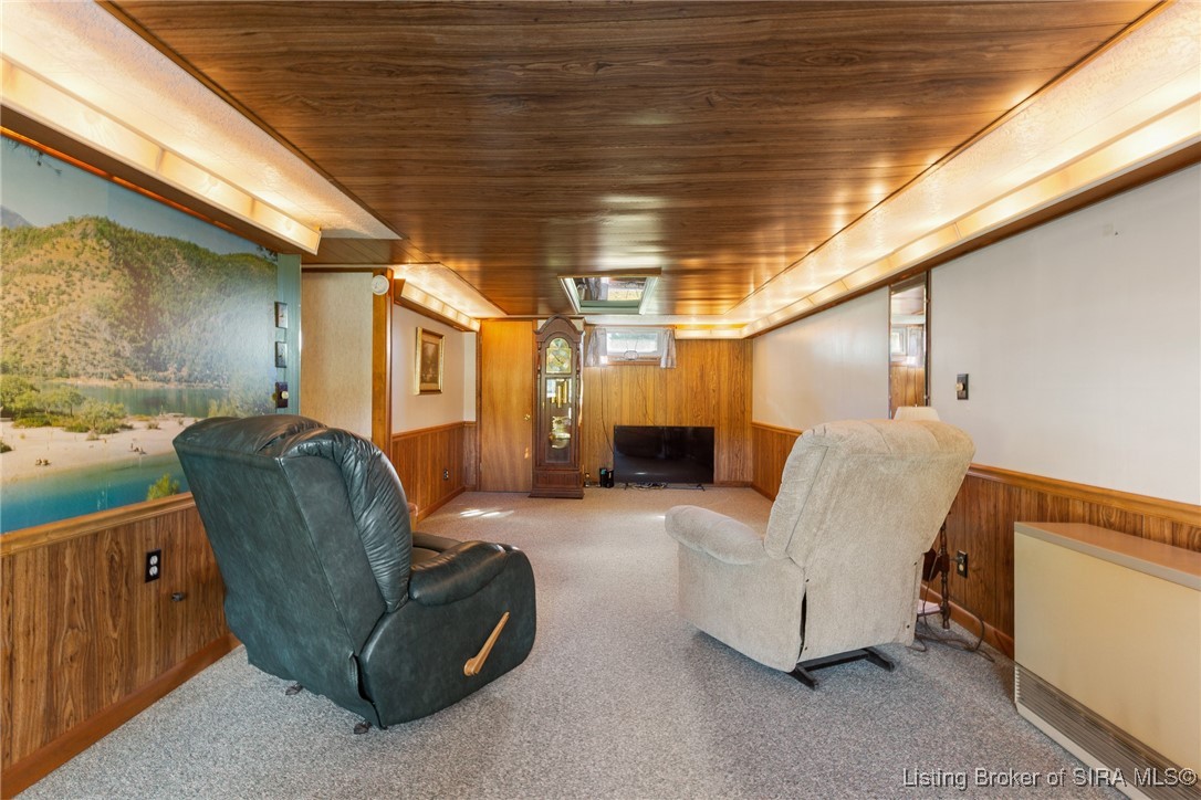 9018 Carter Road