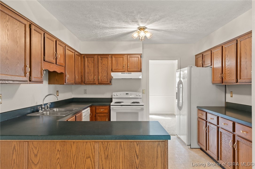 1113 Doebrook Drive