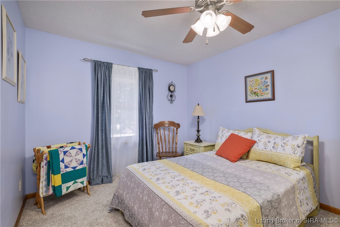 6415 Meadow Oak Drive