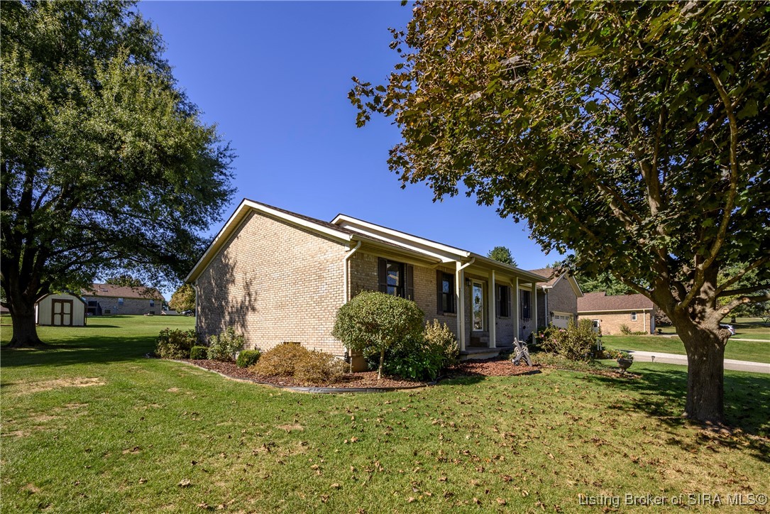 6415 Meadow Oak Drive