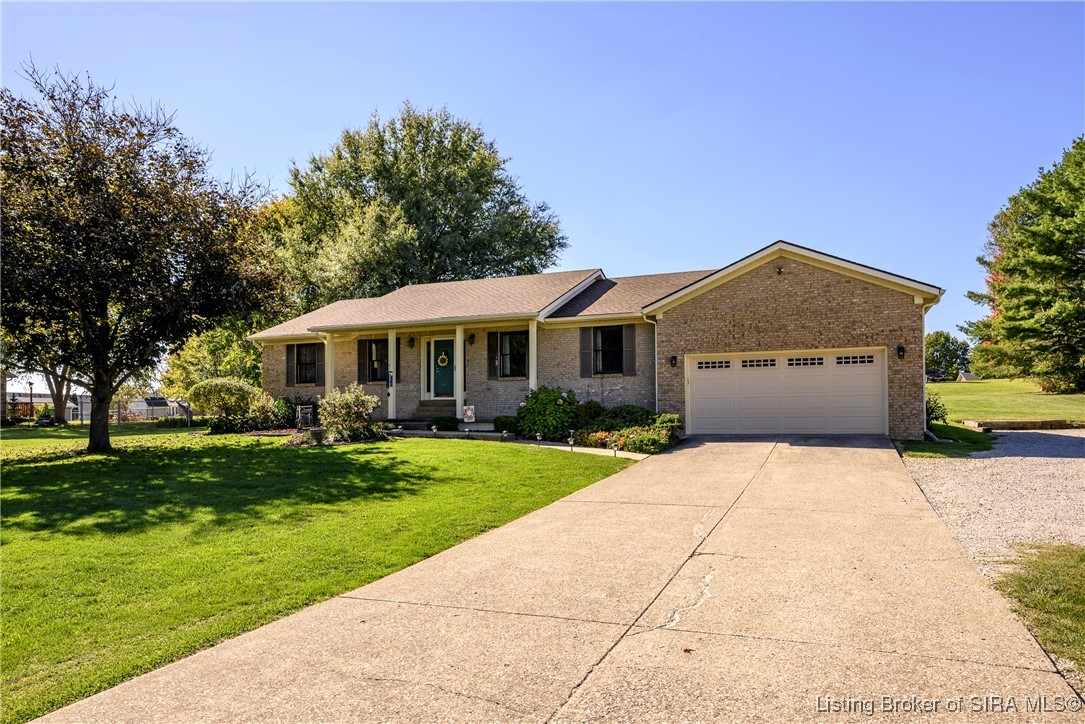 6415 Meadow Oak Drive