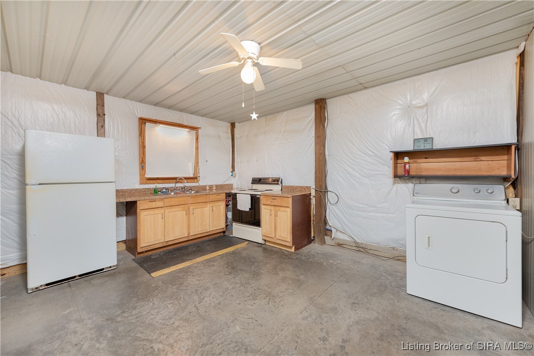 2113 S Getty Road