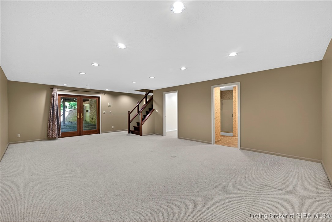 3 Captains Court