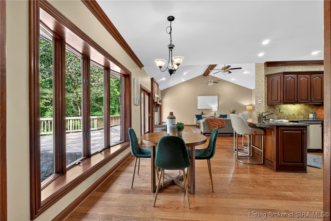 3 Captains Court