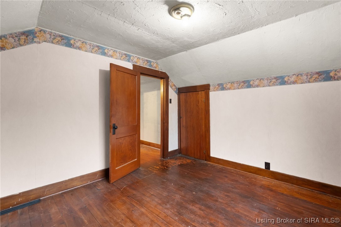 14555 Old Highway 111 SE