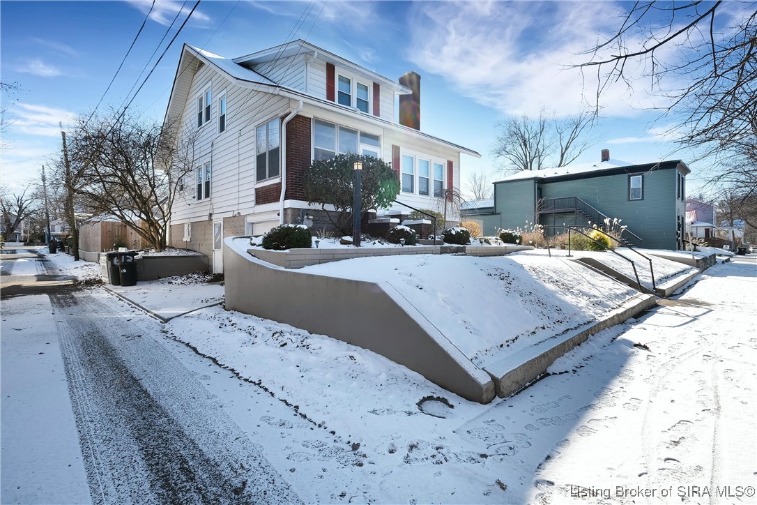 613 W Spring Street