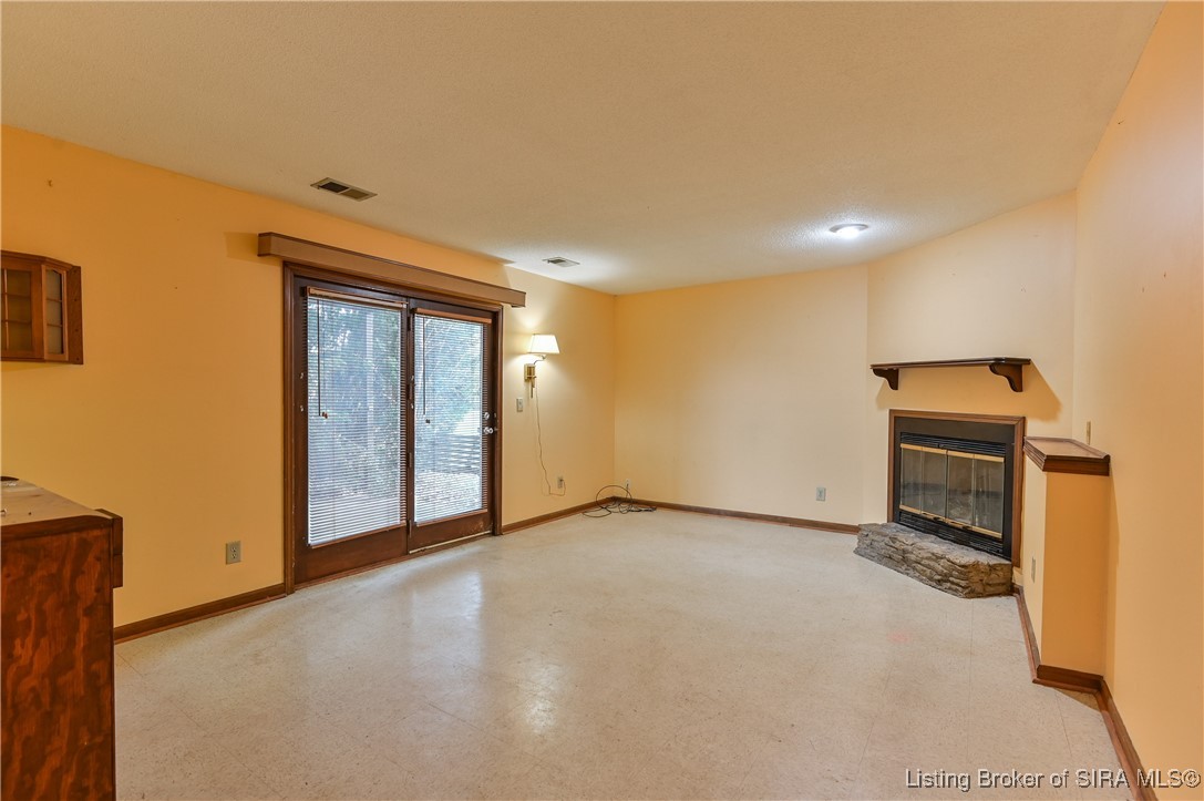 3015 Creek Ridge Drive