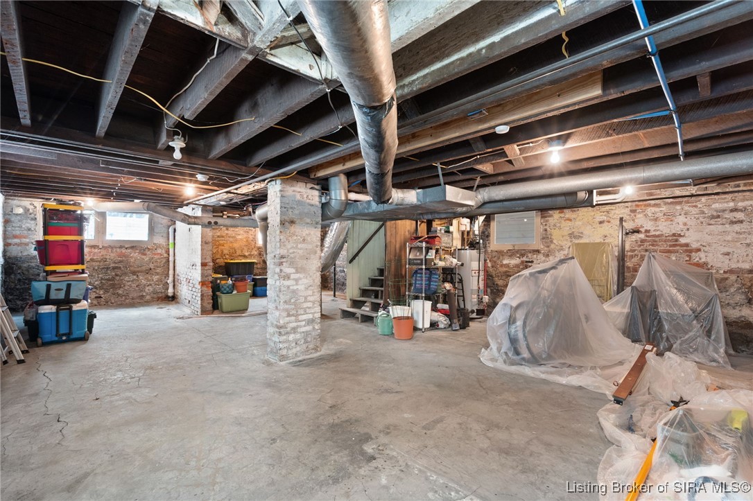 516 E 5th Street