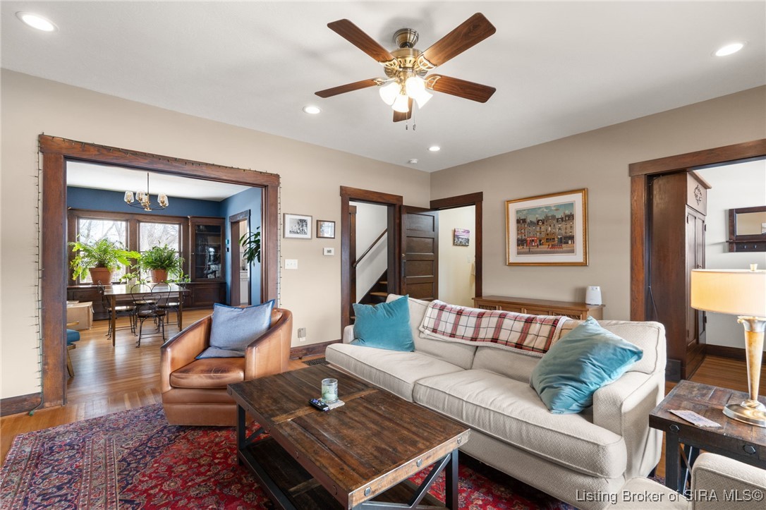 516 E 5th Street
