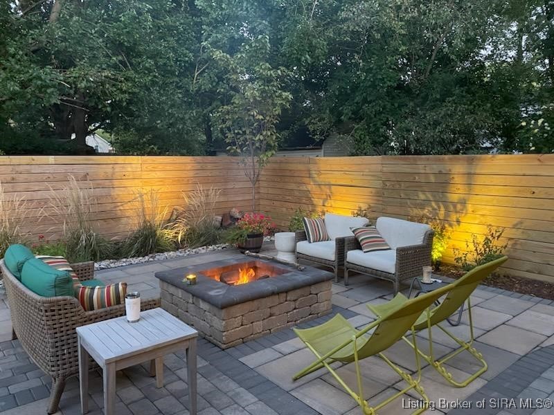 516 E 5th Street