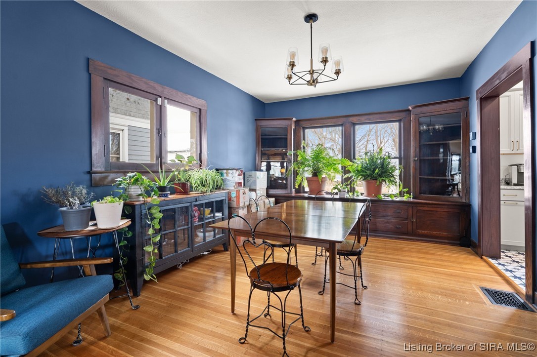 516 E 5th Street