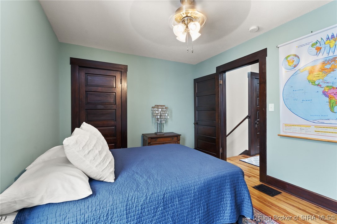 516 E 5th Street