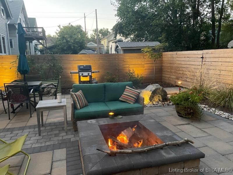 516 E 5th Street