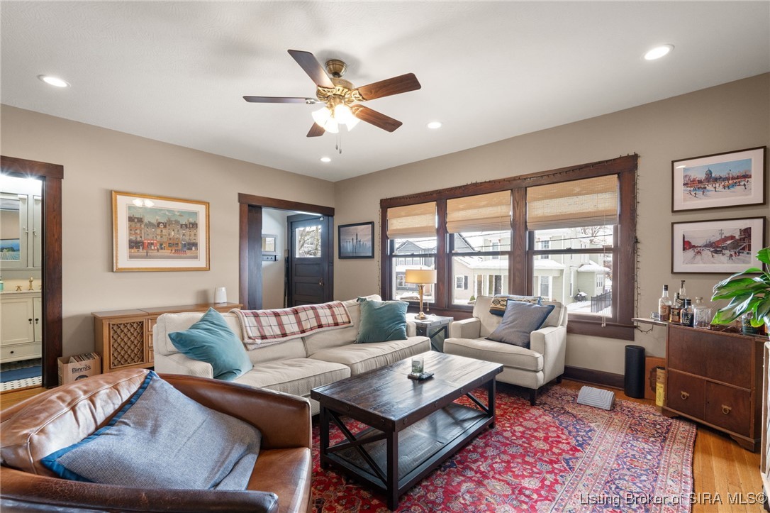 516 E 5th Street