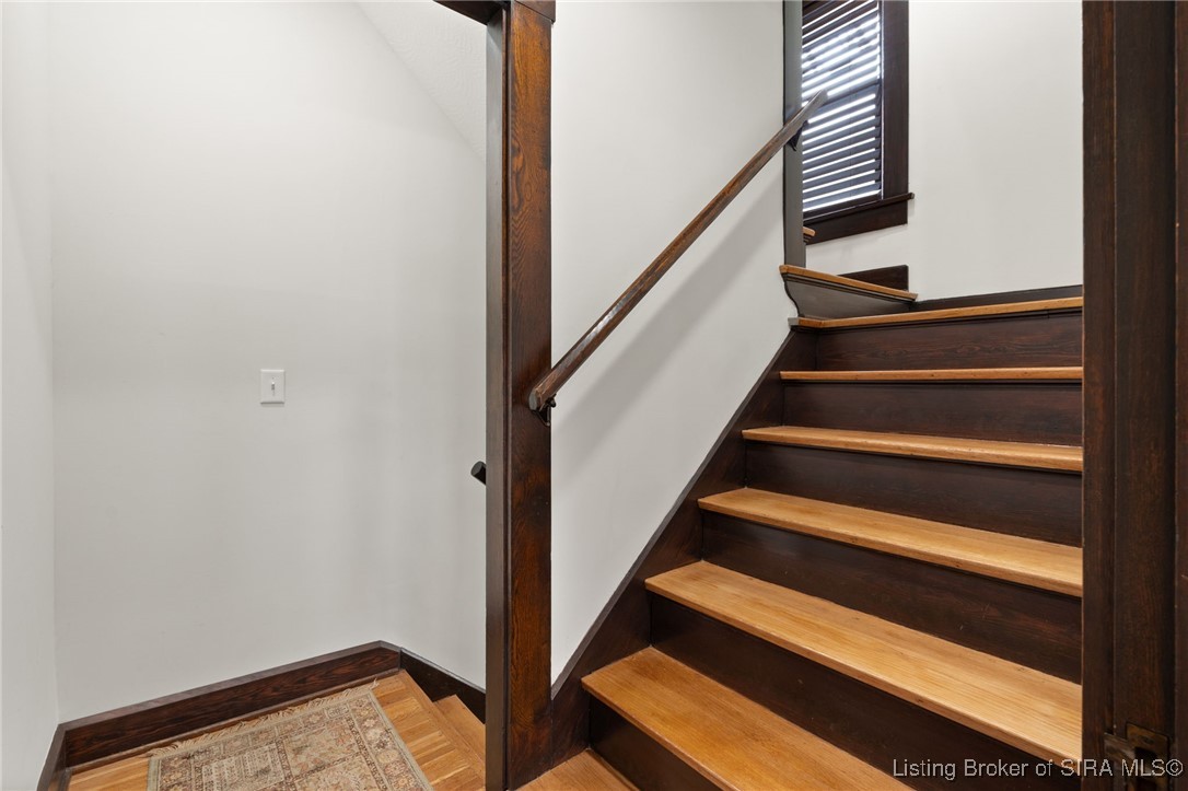 516 E 5th Street