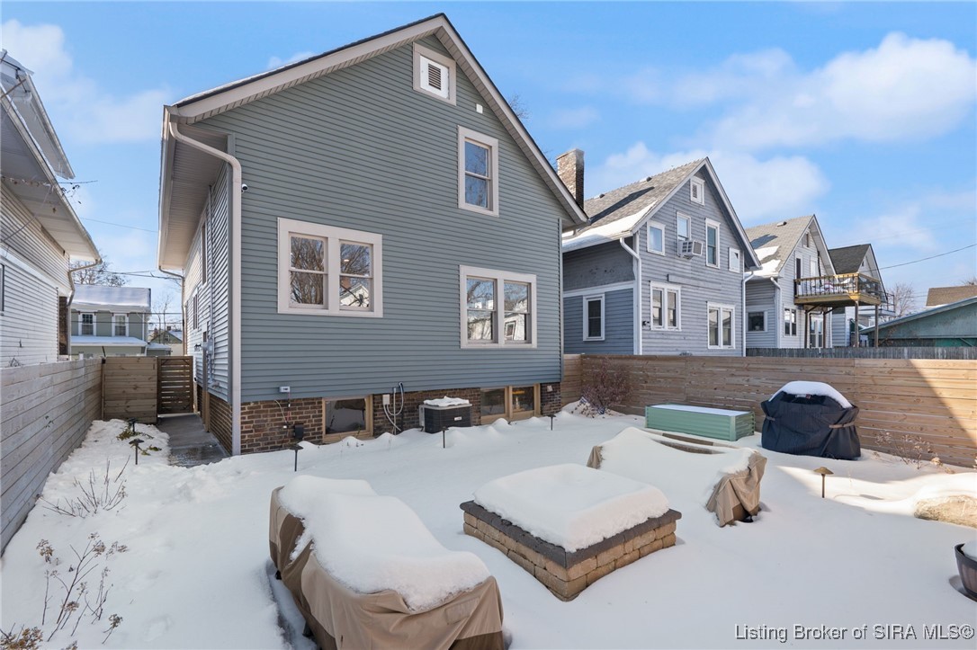 516 E 5th Street
