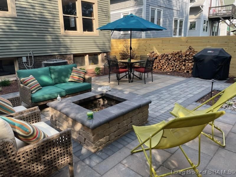 516 E 5th Street