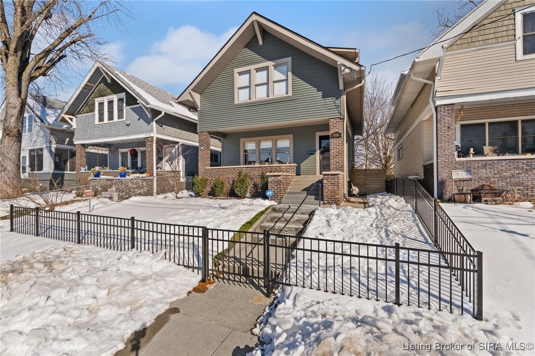 516 E 5th Street