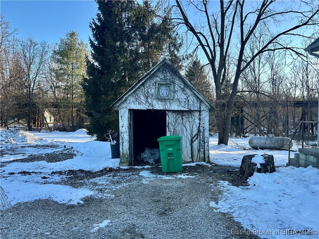 9255 State Road 64