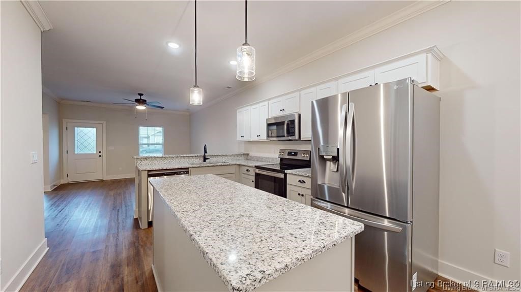 1209 Parkland Trail