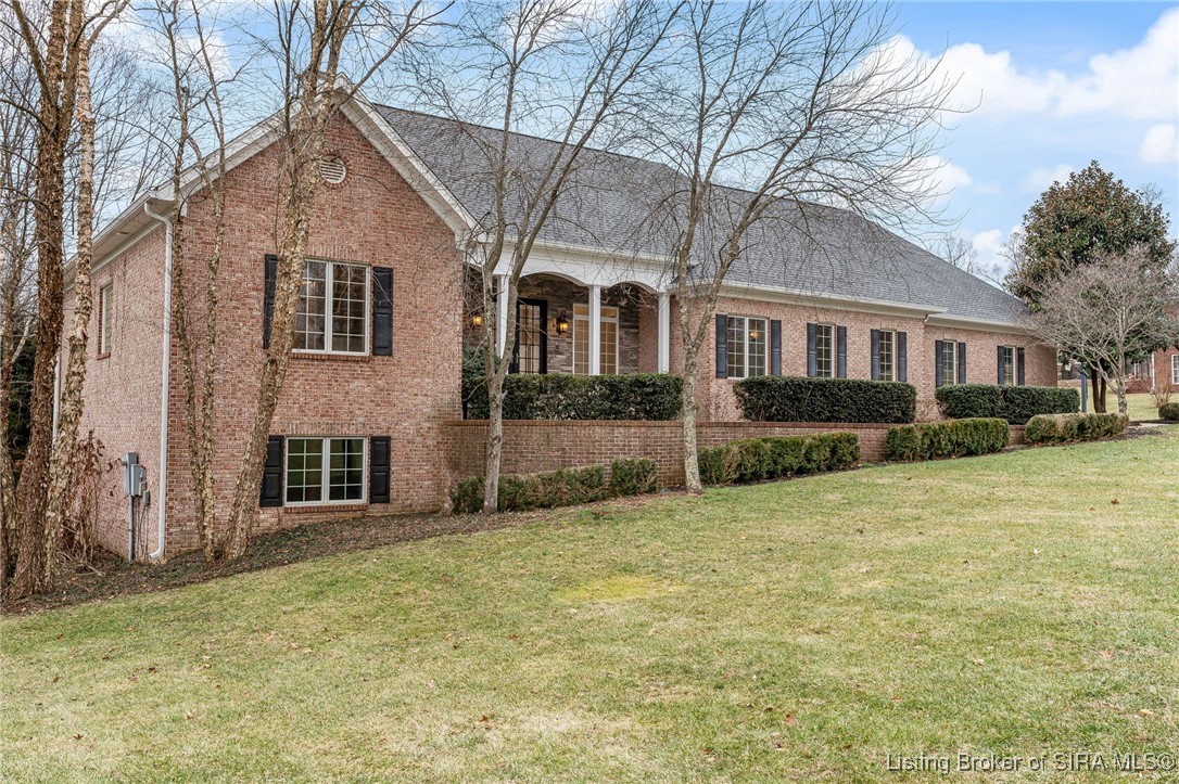 6805 Lake Of The Woods Drive