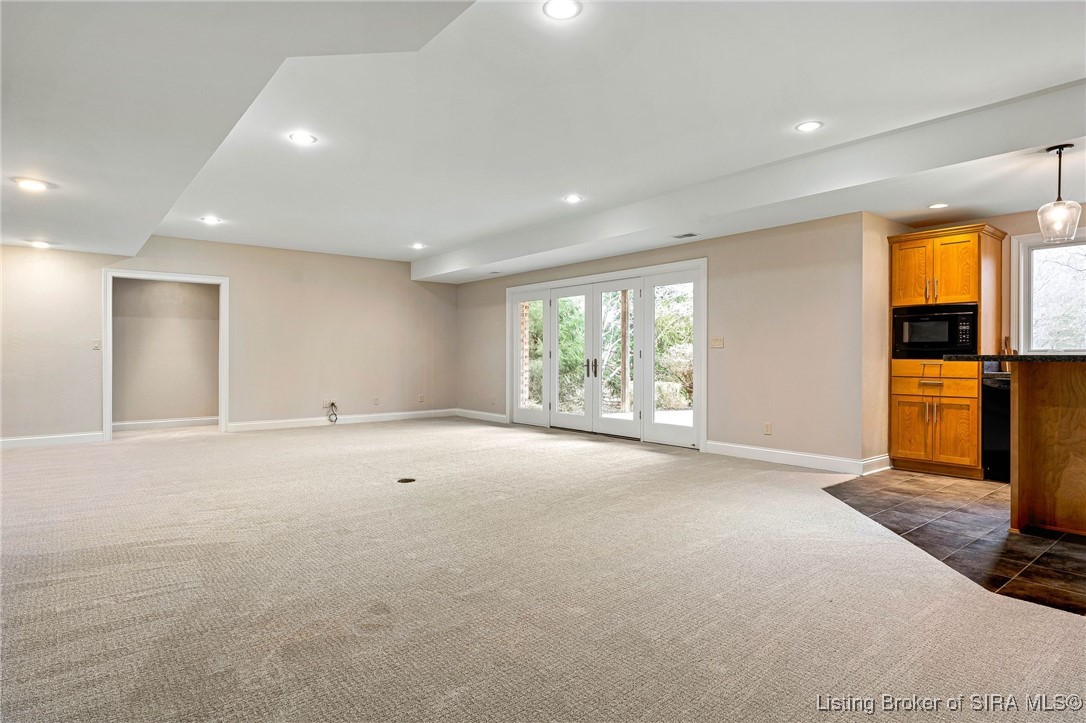 6805 Lake Of The Woods Drive
