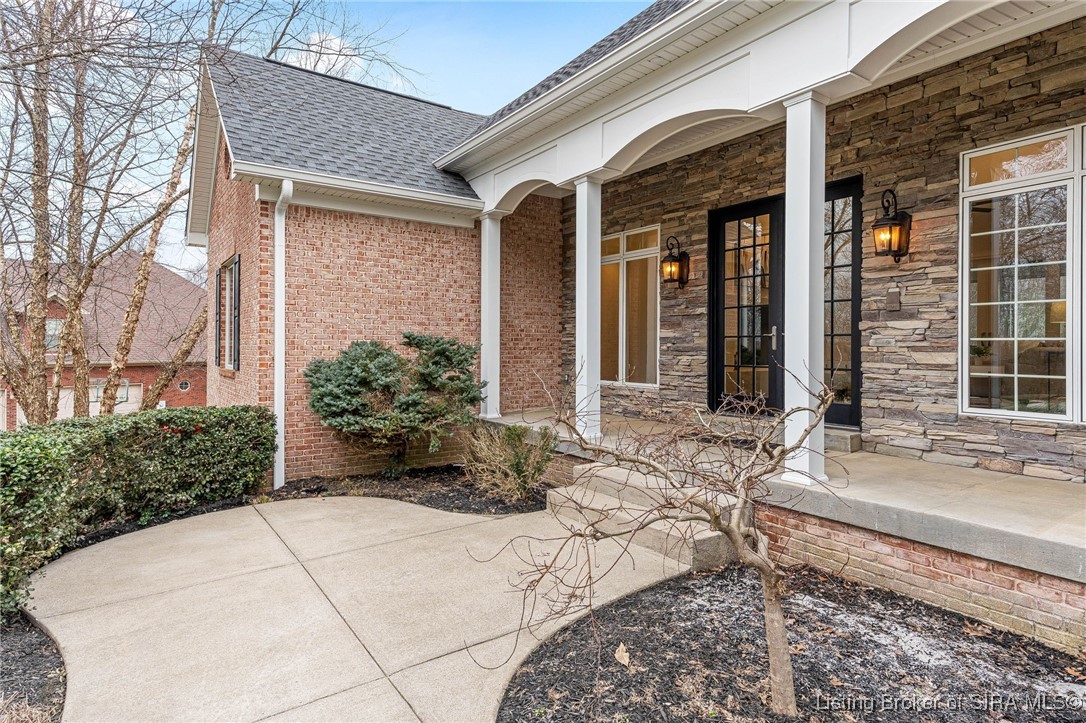 6805 Lake Of The Woods Drive