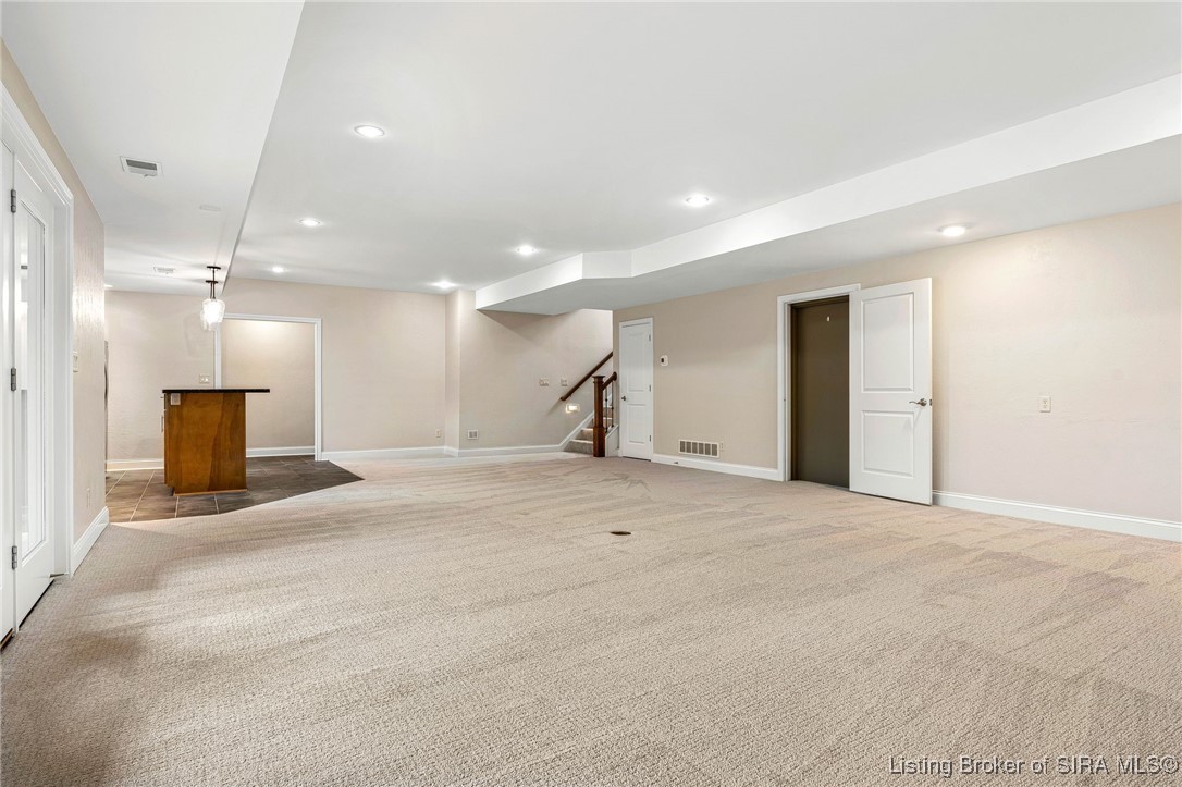6805 Lake Of The Woods Drive